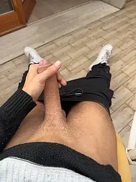 Snapshot of Manu97k chatting on 11/01/25, 09:44 Manu97k online show from 11/01/25, 09:44