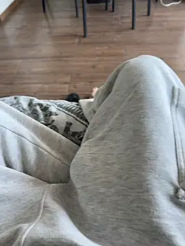 Snapshot of Manu97k chatting on 11/30/25, 08:51 Manu97k online show from 11/30/25, 08:51