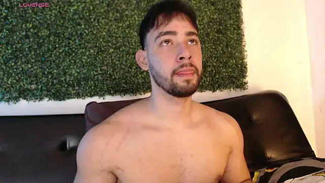 Snapshot of sam_ford_2 chatting on 11/07/25, 11:49 sam ford 2 online show from 11/07/25, 11:49