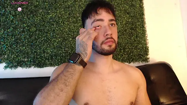 Snapshot of sam_ford_2 chatting on 11/09/25, 12:53 sam ford 2 online show from 11/09/25, 12:53