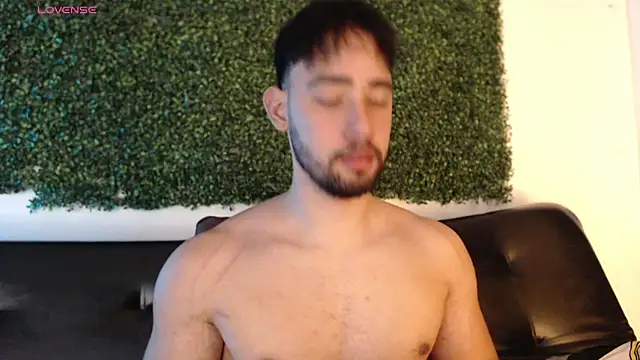 Snapshot of sam_ford_2 chatting on 11/12/25, 12:00 sam ford 2 online show from 11/12/25, 12:00