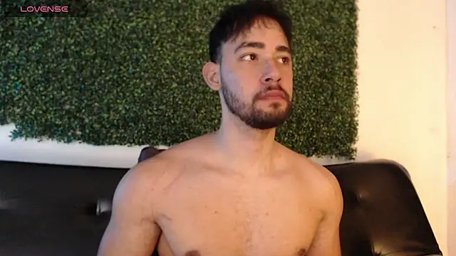 Snapshot of sam_ford_2 chatting on 11/19/25, 11:38 sam ford 2 online show from 11/19/25, 11:38