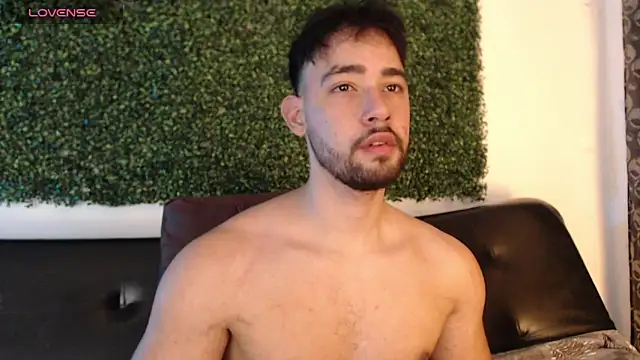 Snapshot of sam_ford_2 chatting on 11/23/25, 10:53 sam ford 2 online show from 11/23/25, 10:53