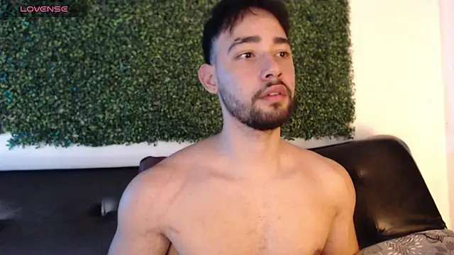 Snapshot of sam_ford_2 chatting on 11/27/25, 12:02 sam ford 2 online show from 11/27/25, 12:02