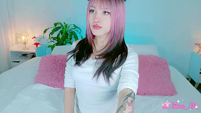 Snapshot of cuteezoe chatting on 02/28/26, 12:11 cuteezoe online show from 02/28/26, 12:11