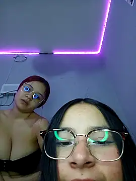 Anne Mia online show from 10/31/25, 09:21