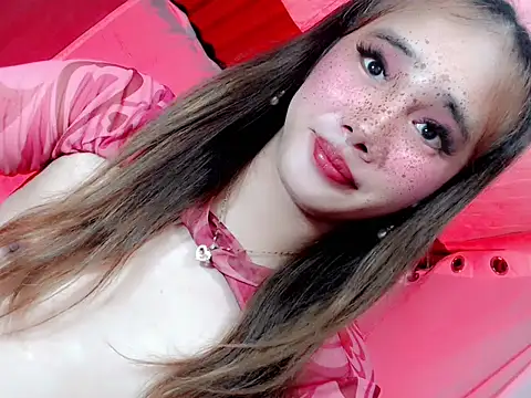 Snapshot of Sugarfucker20 chatting on 10/07/25, 06:05 Sugarfucker20 online show from 10/07/25, 06:05