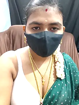 Snapshot of Tamil_Lotus chatting on 11/10/25, 05:12 Tamil Lotus online show from 11/10/25, 05:12