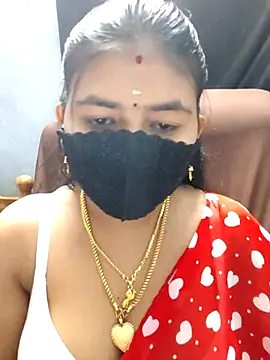 Snapshot of Tamil_Lotus chatting on 02/16/26, 04:47 Tamil Lotus online show from 02/16/26, 04:47