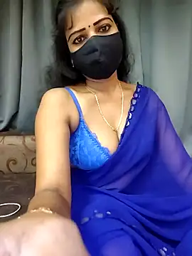 Snapshot of Misss-julli chatting on 09/19/25, 05:35 Misss-julli online show from 09/19/25, 05:35