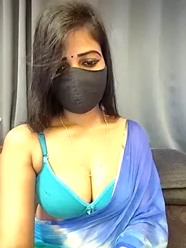 Snapshot of Misss-julli chatting on 02/17/26, 07:05 Misss-julli online show from 02/17/26, 07:05