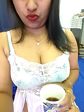 Snapshot of hoty_sonali chatting on 11/05/25, 12:32 hoty sonali online show from 11/05/25, 12:32