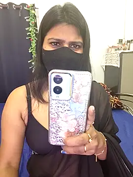 Snapshot of hoty_sonali chatting on 11/05/25, 02:28 hoty sonali online show from 11/05/25, 02:28