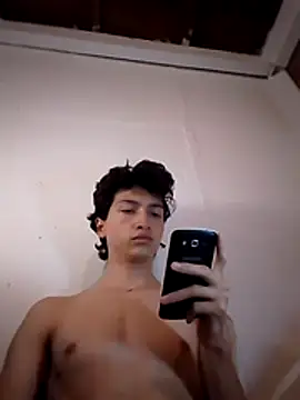 Snapshot of KevinCoppola chatting on 12/15/25, 07:45 KevinCoppola online show from 12/15/25, 07:45