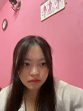 Julia-Elsa online show from 10/14/25, 02:01