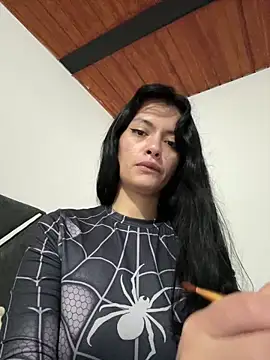 LiaCollings online show from 05/18/26, 11:05