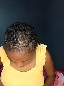 Snapshot of sexyhotchic93 chatting on 10/08/25, 11:35 sexyhotchic93 online show from 10/08/25, 11:35