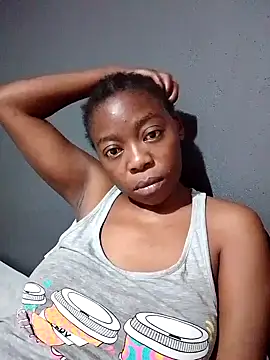 Snapshot of sexyhotchic93 chatting on 10/25/25, 07:19 sexyhotchic93 online show from 10/25/25, 07:19