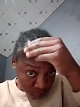 Snapshot of sexyhotchic93 chatting on 11/03/25, 09:05 sexyhotchic93 online show from 11/03/25, 09:05