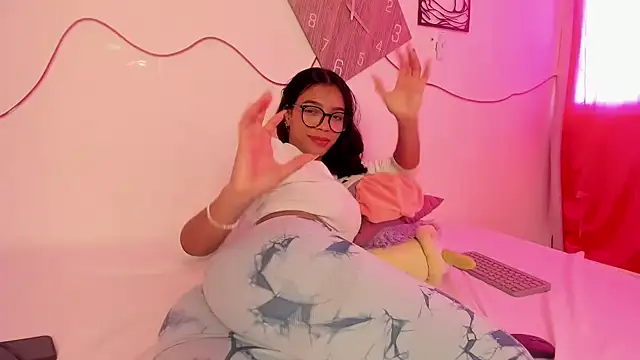 Valy hot online show from 09/17/25, 02:30