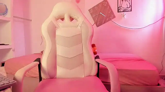 Valy hot online show from 10/03/25, 02:58