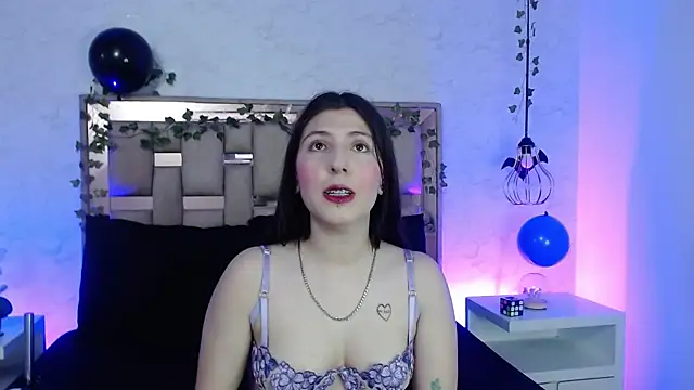 ScarlettRox online show from 11/12/25, 11:10