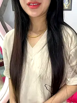 Snapshot of Sexlove_bb chatting on 10/03/25, 04:53 Sexlove bb online show from 10/03/25, 04:53