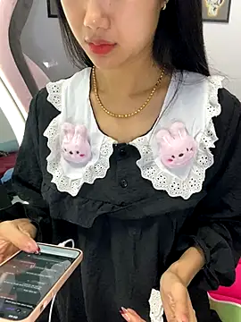 Snapshot of Sexlove_bb chatting on 10/05/25, 10:40 Sexlove bb online show from 10/05/25, 10:40