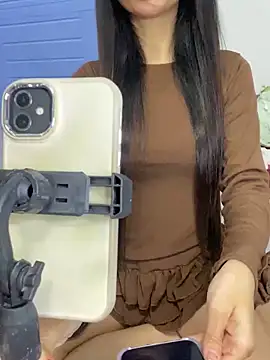 Snapshot of Sexlove_bb chatting on 11/01/25, 03:47 Sexlove bb online show from 11/01/25, 03:47