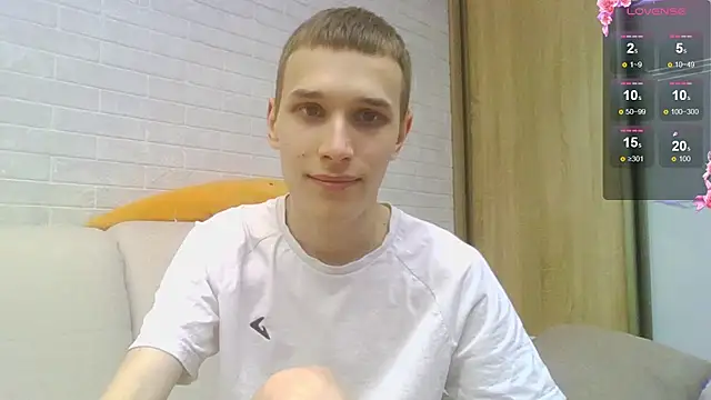 Snapshot of your___honeyy chatting on 09/11/25, 01:11 your   honeyy online show from 09/11/25, 01:11