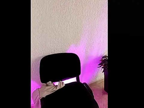  MoonBlue  online show from 09/17/25, 03:57
