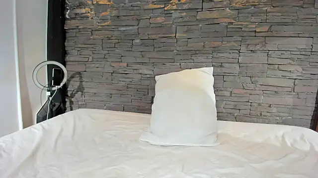 Anker Colin online show from 11/23/25, 04:23