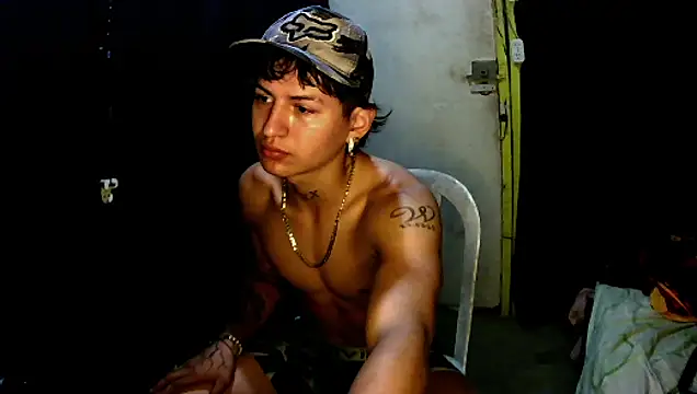 Snapshot of Ebebyjuan chatting on 06/17/26, 06:27 Ebebyjuan online show from 06/17/26, 06:27