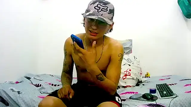 Snapshot of Ebebyjuan chatting on 06/30/26, 12:22 Ebebyjuan online show from 06/30/26, 12:22