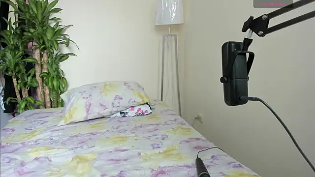 ikaweri online show from 10/28/25, 01:25