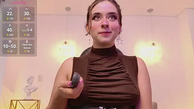 Mia wee online show from 09/19/25, 06:52