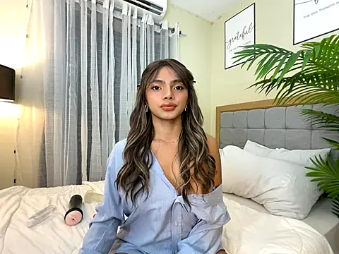 Snapshot of miss_glenda chatting on 10/26/25, 12:38 miss glenda online show from 10/26/25, 12:38