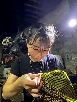 Snapshot of Sunyinn chatting on 11/09/25, 01:48 Sunyinn online show from 11/09/25, 01:48