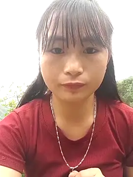 Snapshot of Sunyinn chatting on 11/10/25, 07:29 Sunyinn online show from 11/10/25, 07:29