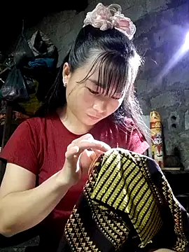 Snapshot of Sunyinn chatting on 11/11/25, 12:54 Sunyinn online show from 11/11/25, 12:54