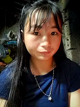 Snapshot of Sunyinn chatting on 11/12/25, 01:28 Sunyinn online show from 11/12/25, 01:28