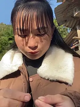 Snapshot of Sunyinn chatting on 11/29/25, 01:41 Sunyinn online show from 11/29/25, 01:41