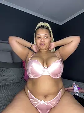Snapshot of Thick_Ass_Barbiie chatting on 09/22/25, 05:15 Thick Ass Barbiie online show from 09/22/25, 05:15
