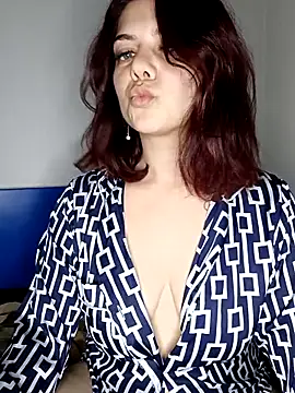 Snapshot of LadyNora chatting on 02/14/26, 07:43 LadyNora online show from 02/14/26, 07:43