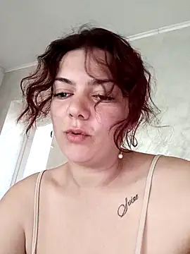 Snapshot of LadyNora chatting on 04/21/26, 05:25 LadyNora online show from 04/21/26, 05:25