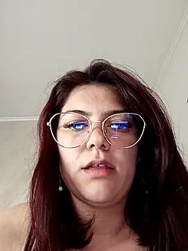 Snapshot of LadyNora chatting on 05/01/26, 11:48 LadyNora online show from 05/01/26, 11:48