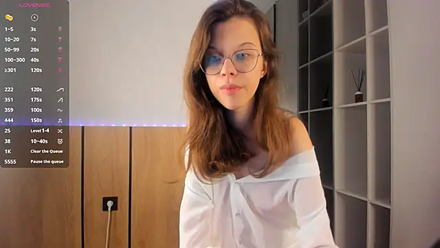 Xonalenei online show from 09/24/25, 08:01