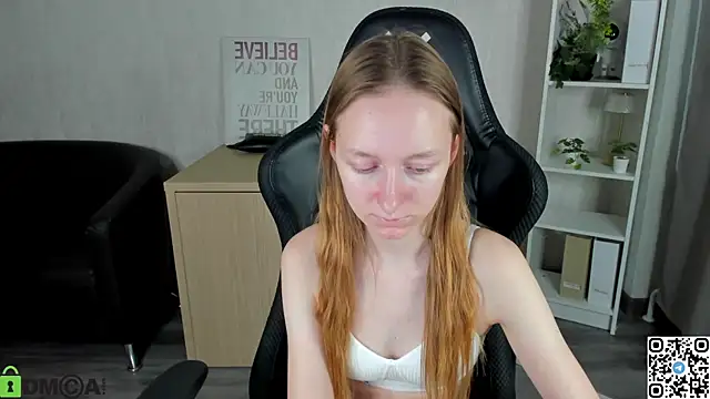 Snapshot of Mia_E1fie chatting on 12/03/25, 09:18 Mia E1fie online show from 12/03/25, 09:18