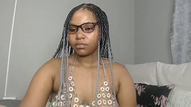 Snapshot of DarrkDeeva68 chatting on 10/21/25, 09:32 DarrkDeeva68 online show from 10/21/25, 09:32