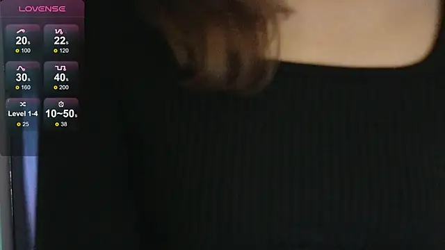 Snapshot of DebiHenks chatting on 11/10/25, 05:01 DebiHenks online show from 11/10/25, 05:01